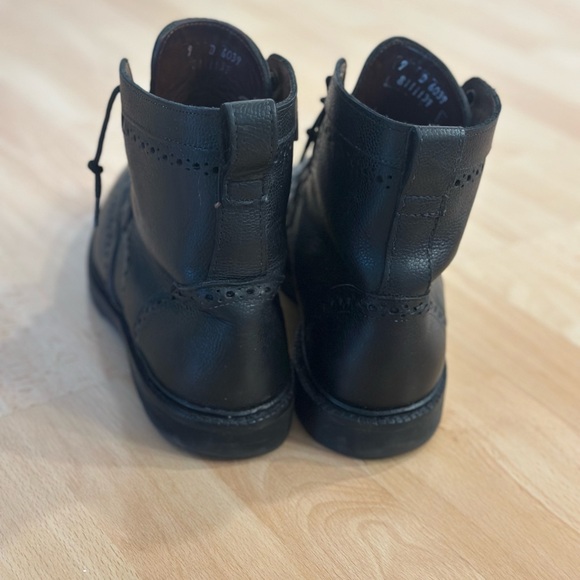 Allen Edmonds Longbranch Lug sole wingtip brogue boots - Picture 6 of 8